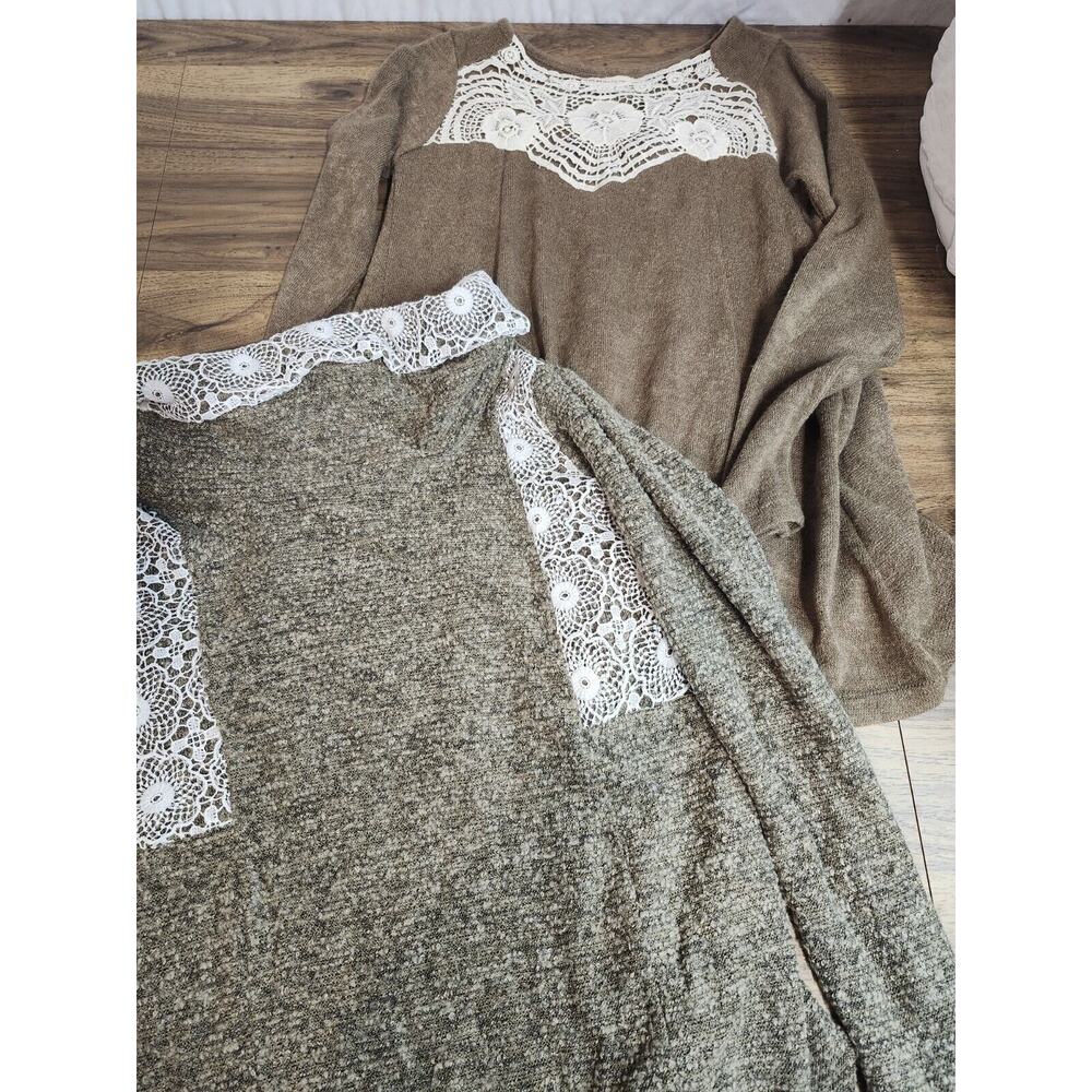 2 A'REVE SWEATERS SIZE SMALL